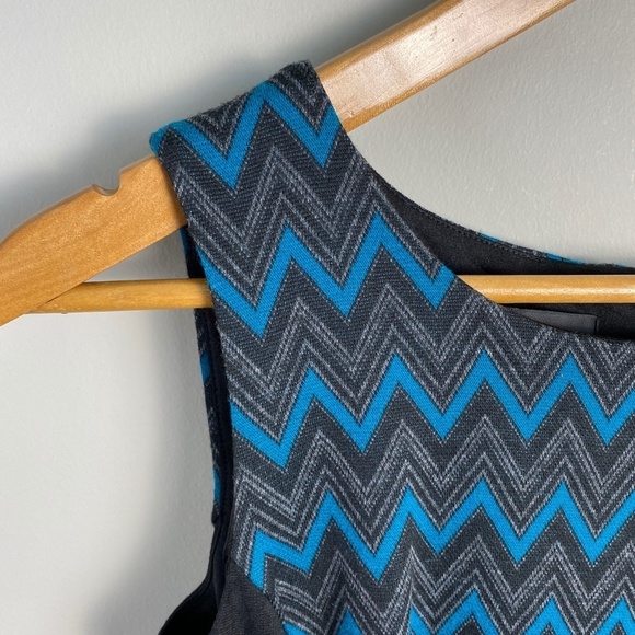 Nine West Women's Sleeveless Black/Teal‎ Aztec Geometric Midi Dress Size 8 - Picture 3 of 14